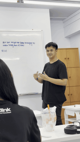 Kevin teaching a class at Elluminate