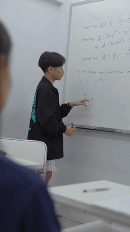 Yihang teaching a class at Elluminate